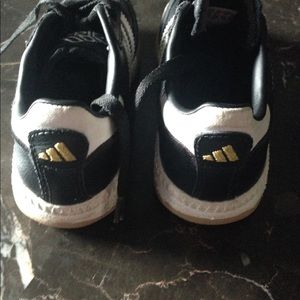 Adidas indoor soccer shoes. Size 10 1/2.